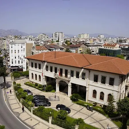 Royal Homes 504 Hotel